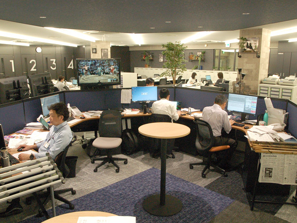 編集(取材記者)